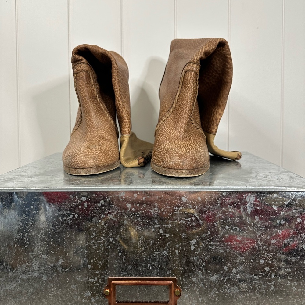 Vintage Gucci Tan Marrakech leather heeled boots